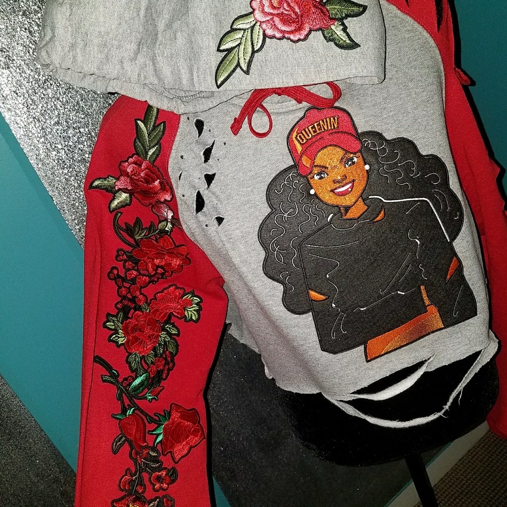 Queenin cropped with floral patchwork hoodie